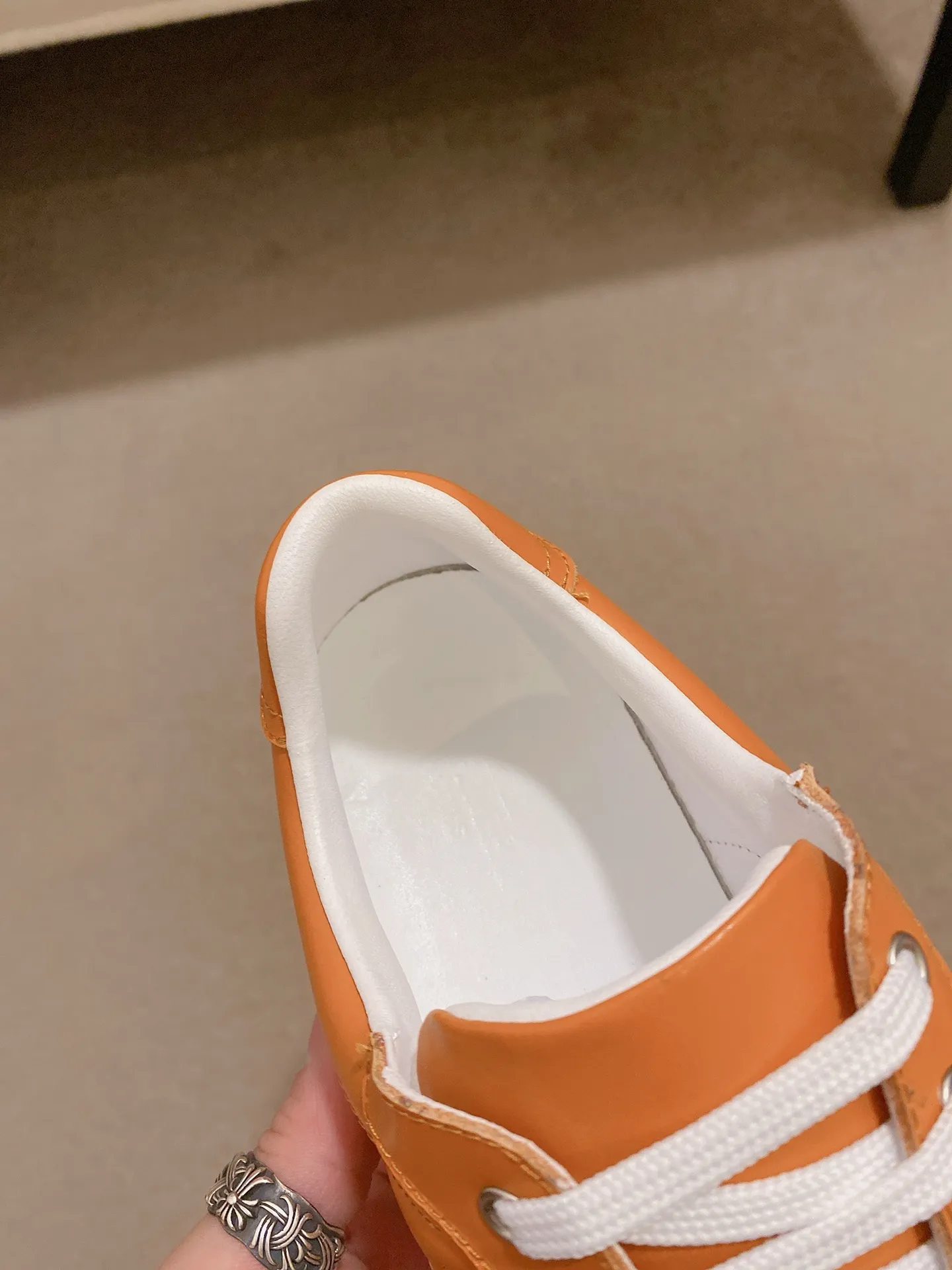 Ex-factory price: 500💰《HERMES》【Classic original single version】Hermès; top 🔝purchasing agent🔍🔍men's latest 🇺🇸sold simultaneously, original imported from Italy ▲▲first-layer cowhide ▲▲ (high-end, nobility and class) ) Exquisite workmanship (Italian 🇮🇹 imported water-dyed 🐂 cowhide lining) sole: original sole provided by the original factory, ⚠️exclusive double-layer activity·TPR·rubber·combined molded outsole; super comfortable·wear-resistant·non-slip·environmental protection The real thing is more beautiful when photographed in kind (high quality, following orders), you can come in and out at will * Number of yards: 38·39·40·41·42·43·44# (can be customized 45.)